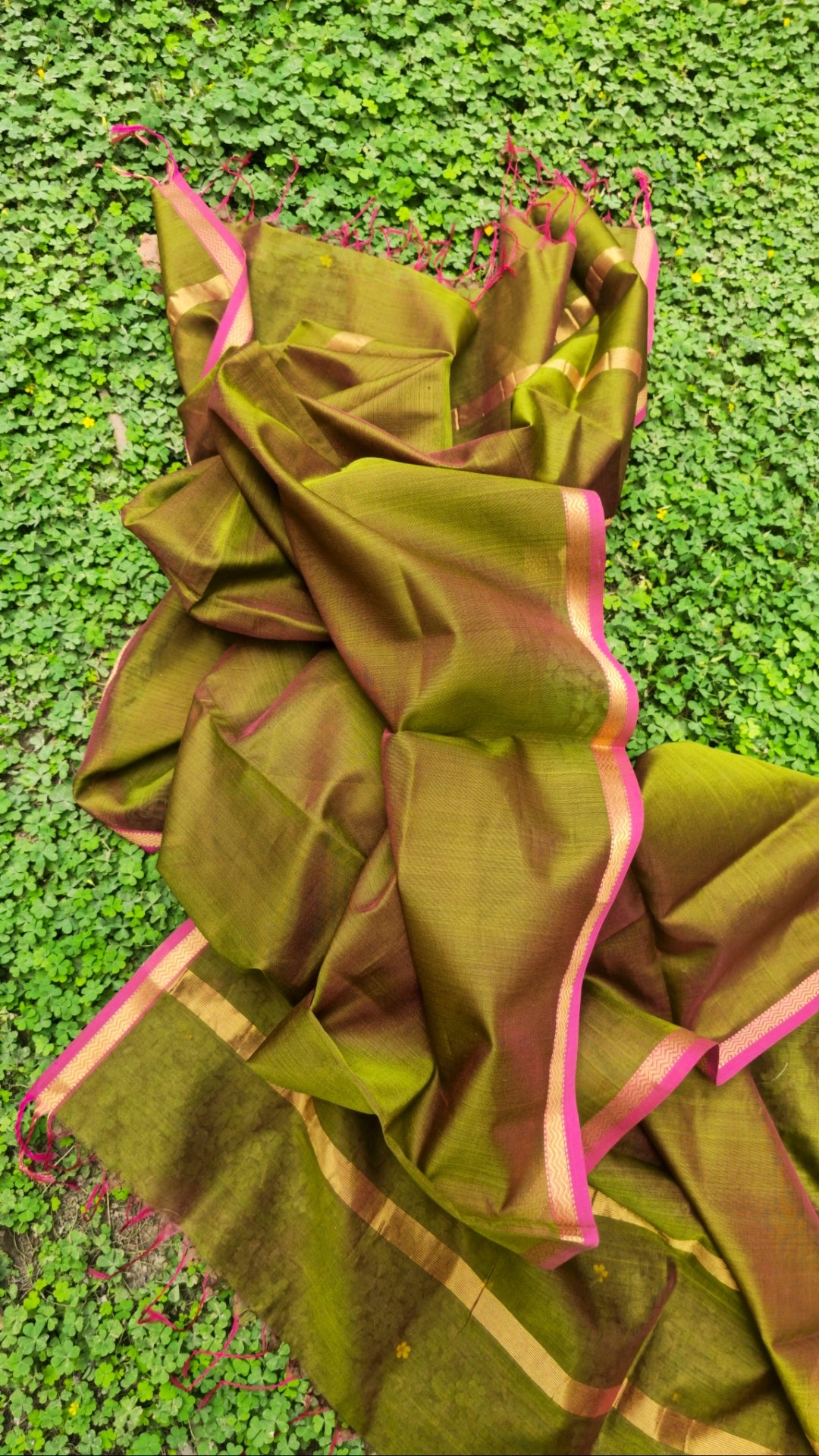 Dupatta in cross colors of Green and Rani Pink.