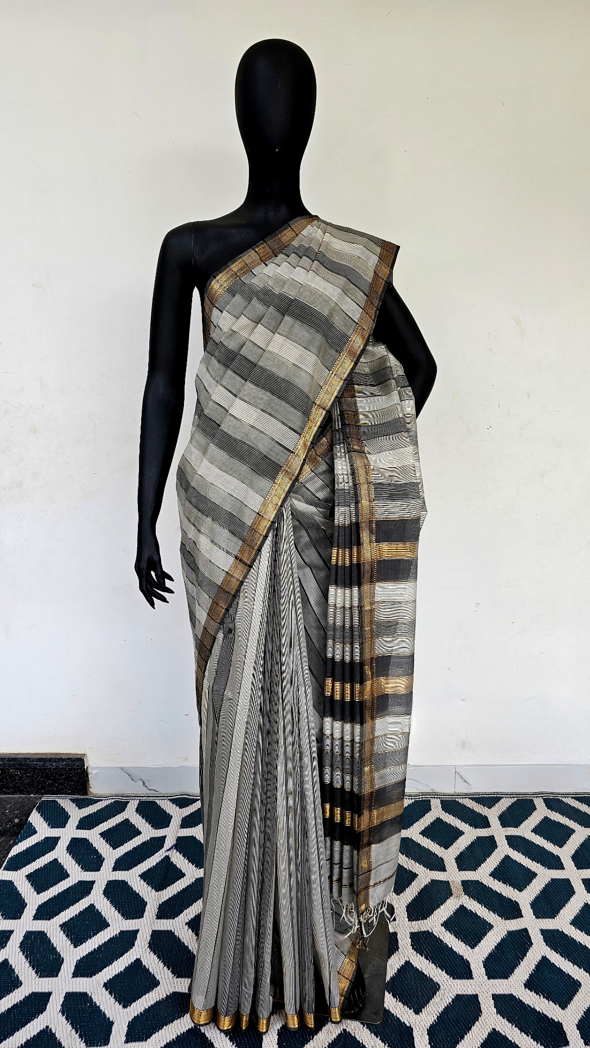 Saree with missing Wefts and Gold Zari Borders.