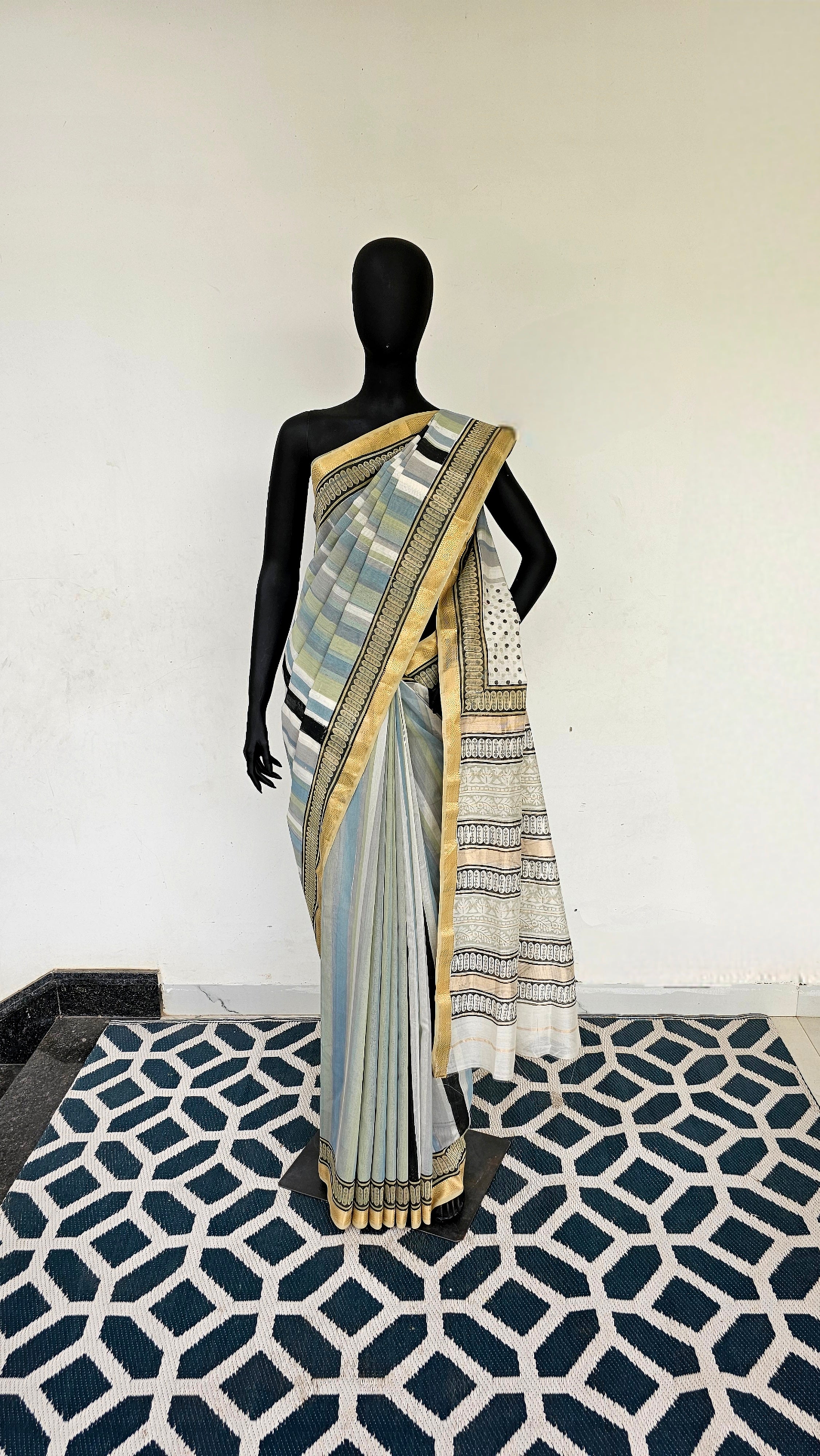 Handcrafted Elegance: Maheshwari Sari with Hand Block Prints