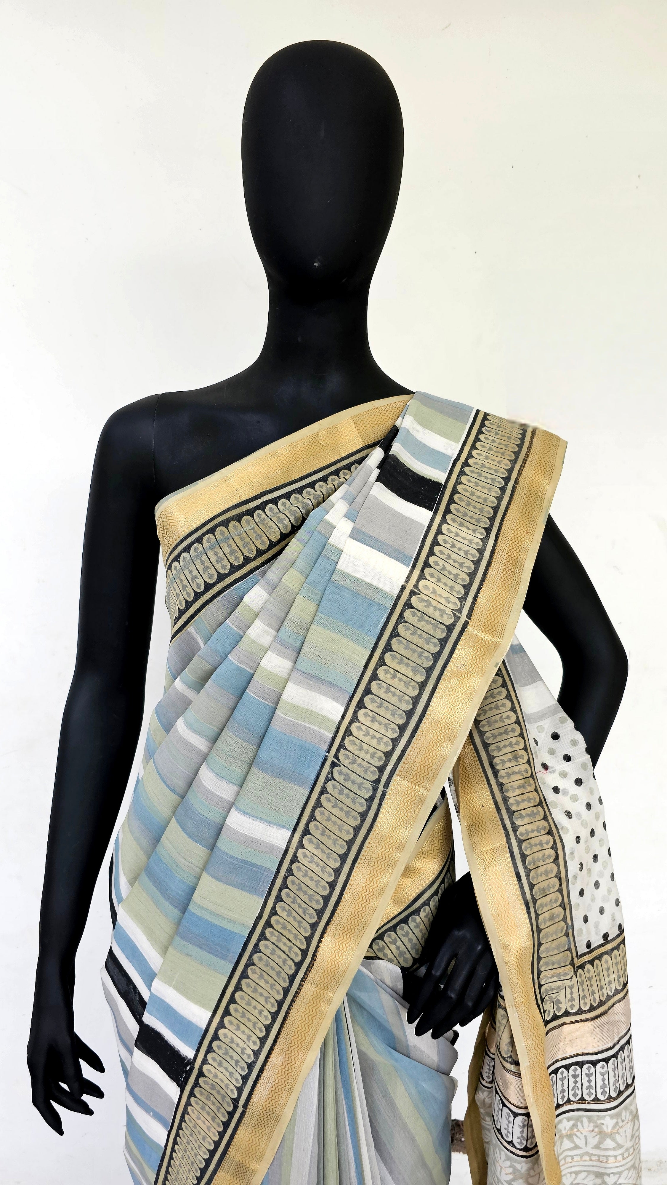 Handcrafted Elegance: Maheshwari Sari with Hand Block Prints