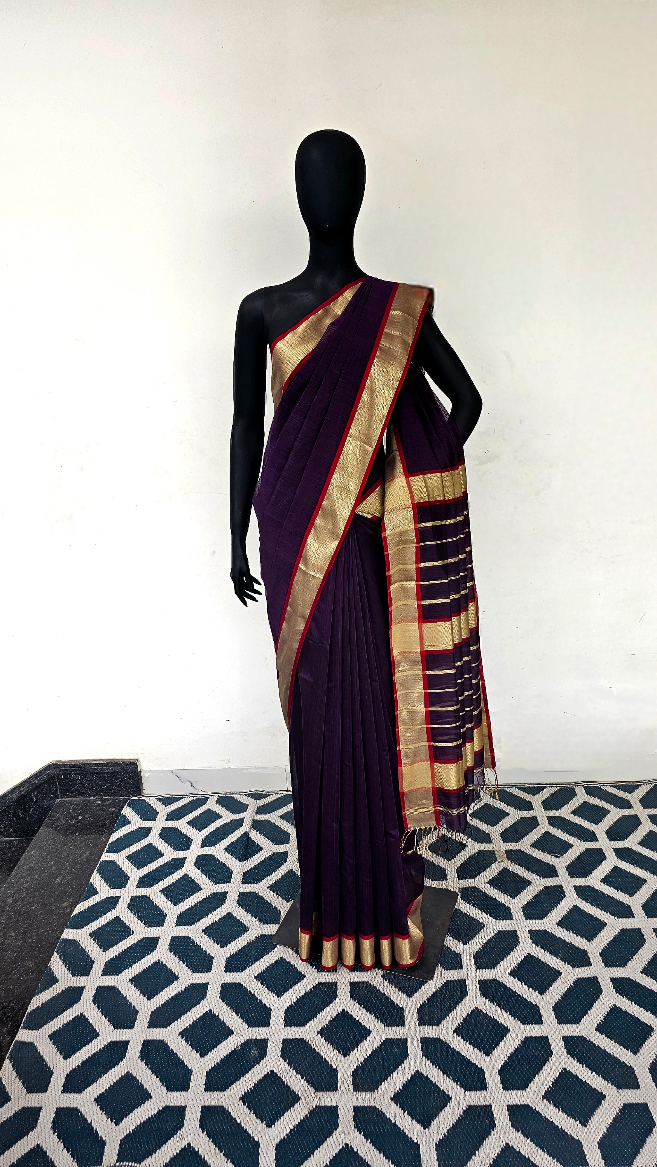 Elegant Purple Maheshwari Silk/Cotton Saree with Narmada Lehar Gold Zari Borders and Jaala Palla