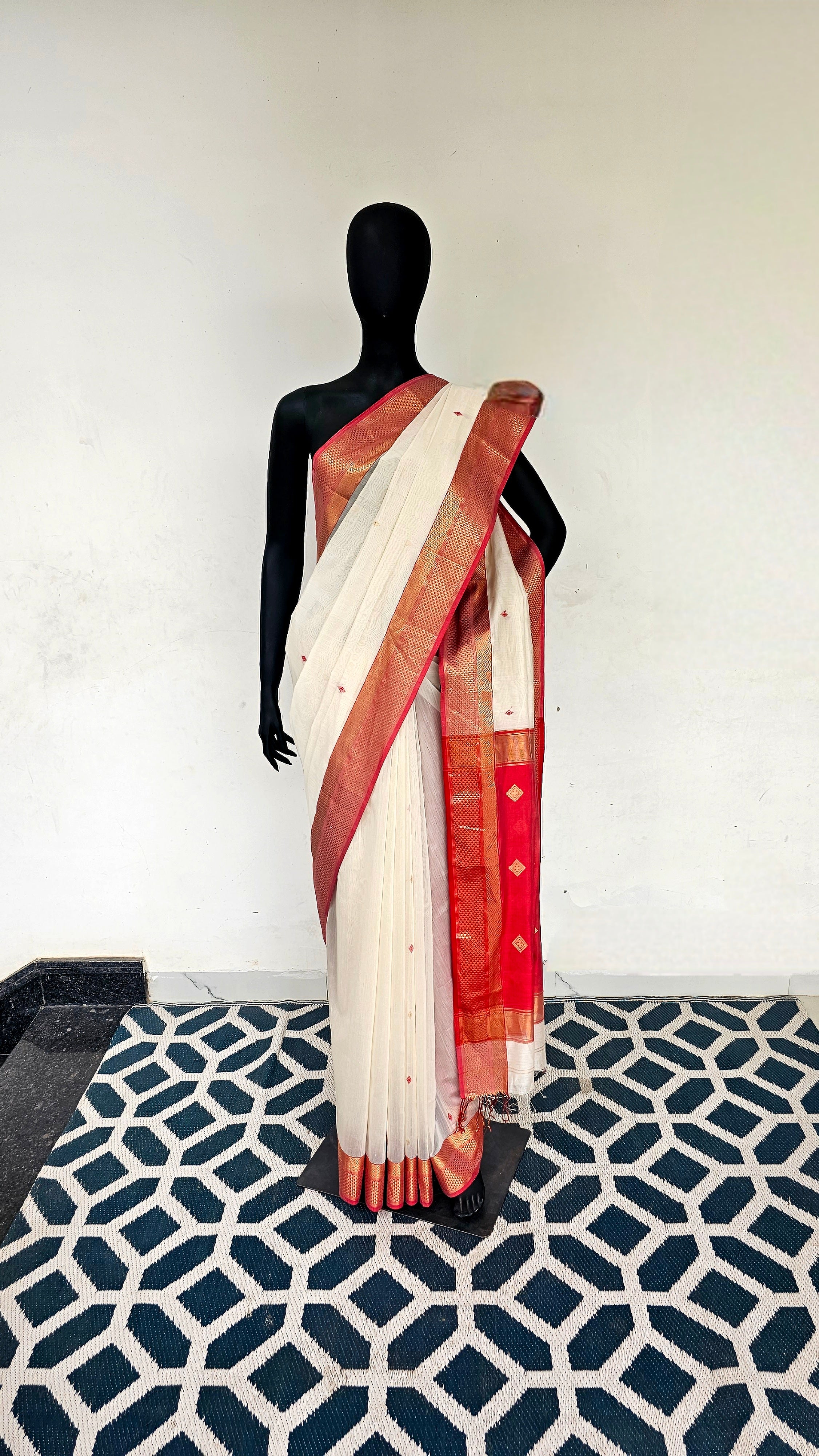 Royal Elegance: The Crimson Queen Saree