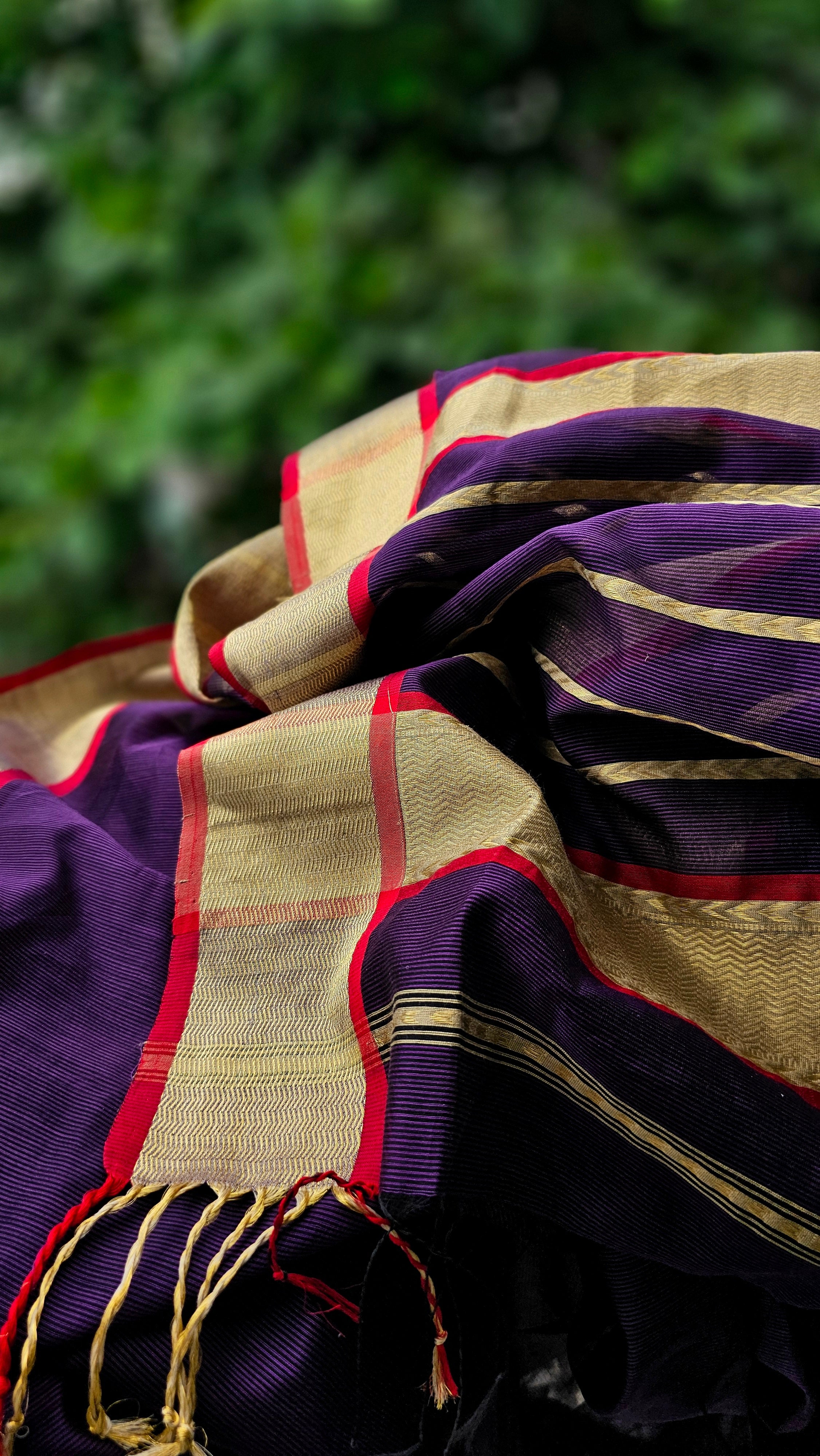 Elegant Purple Maheshwari Silk/Cotton Saree with Narmada Lehar Gold Zari Borders and Jaala Palla