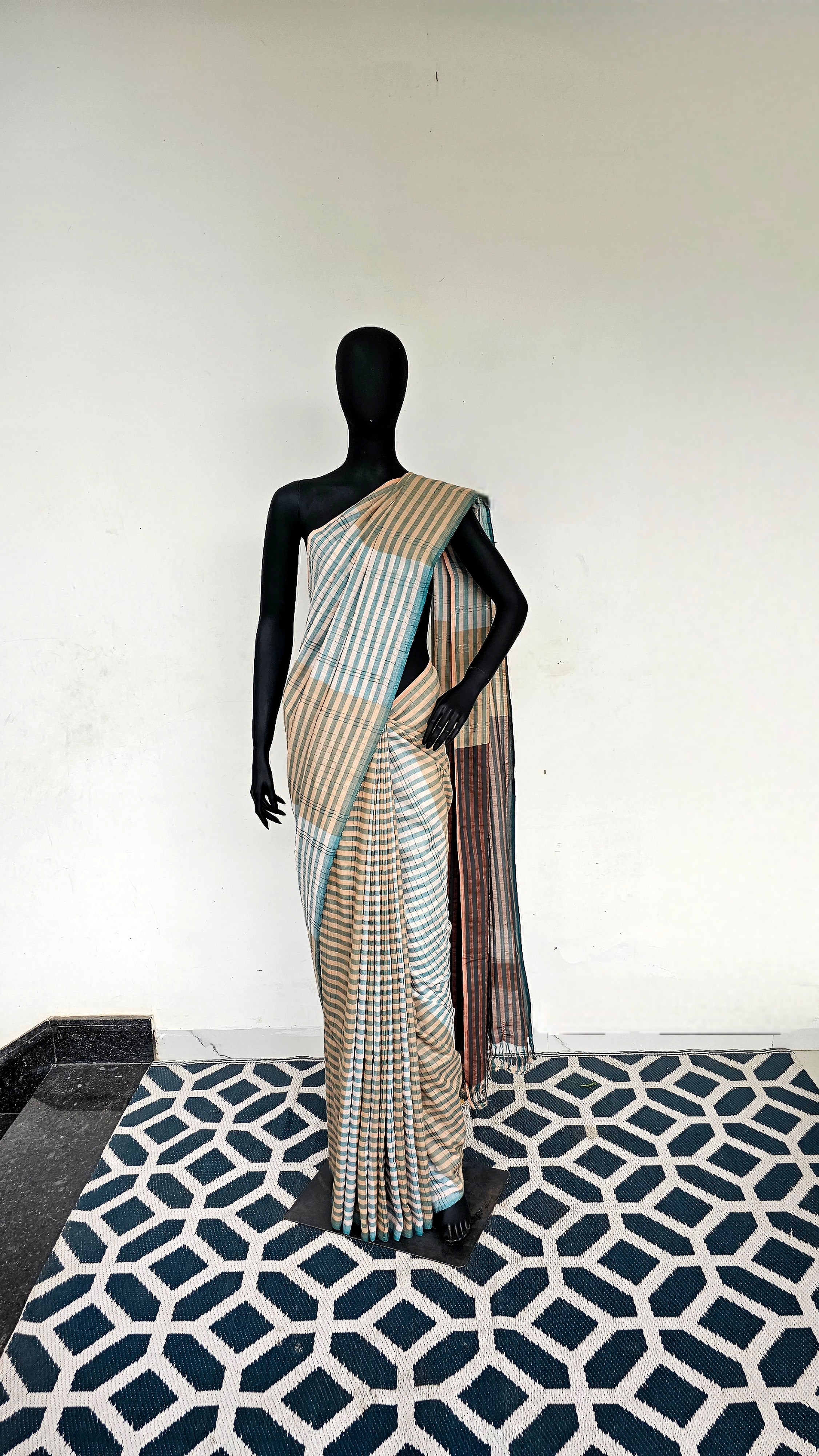 Designer concept Saree in Pure Cotton Texture.