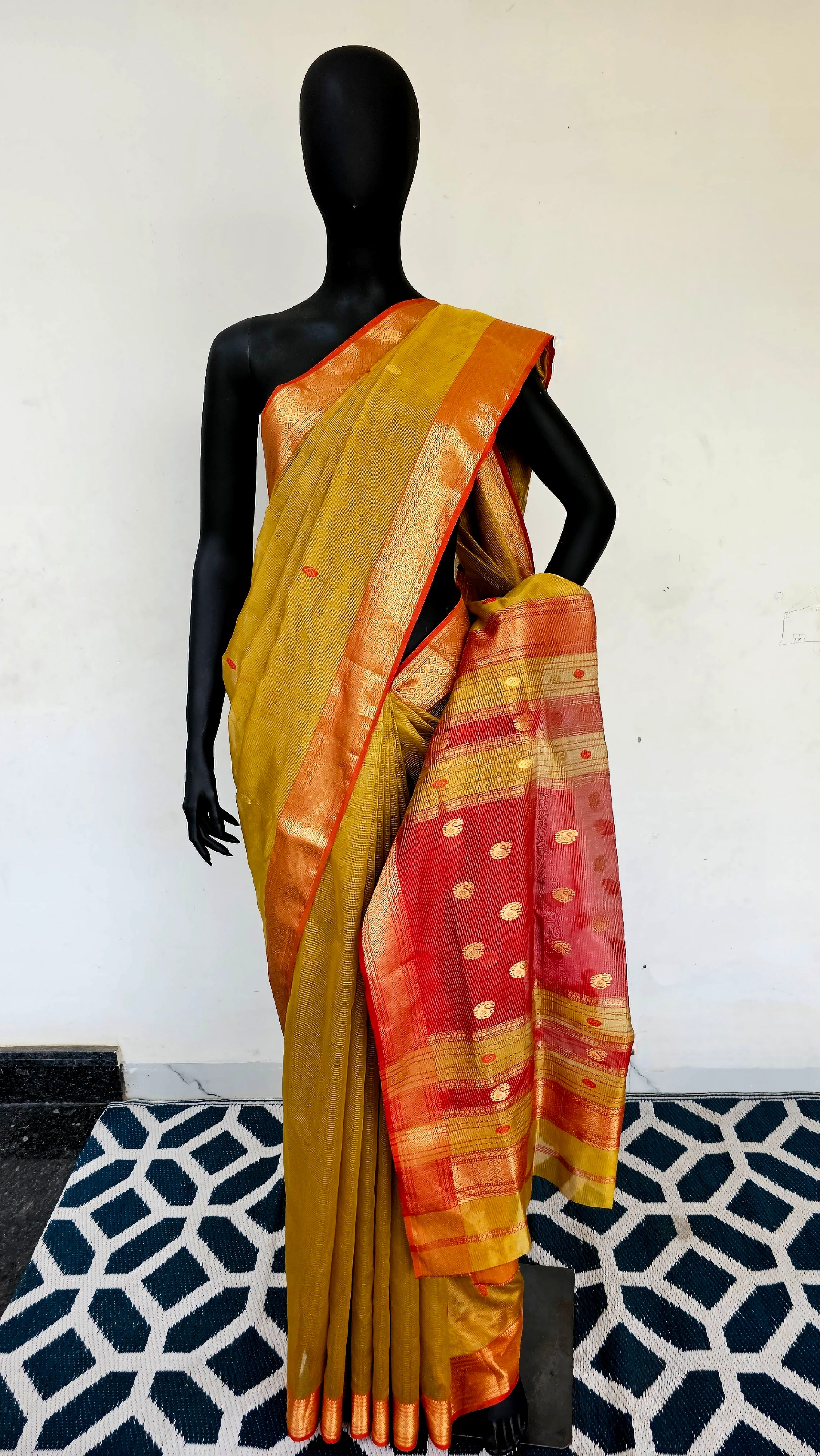 Explore the Beauty of Gold Tissue Checks Sarees.