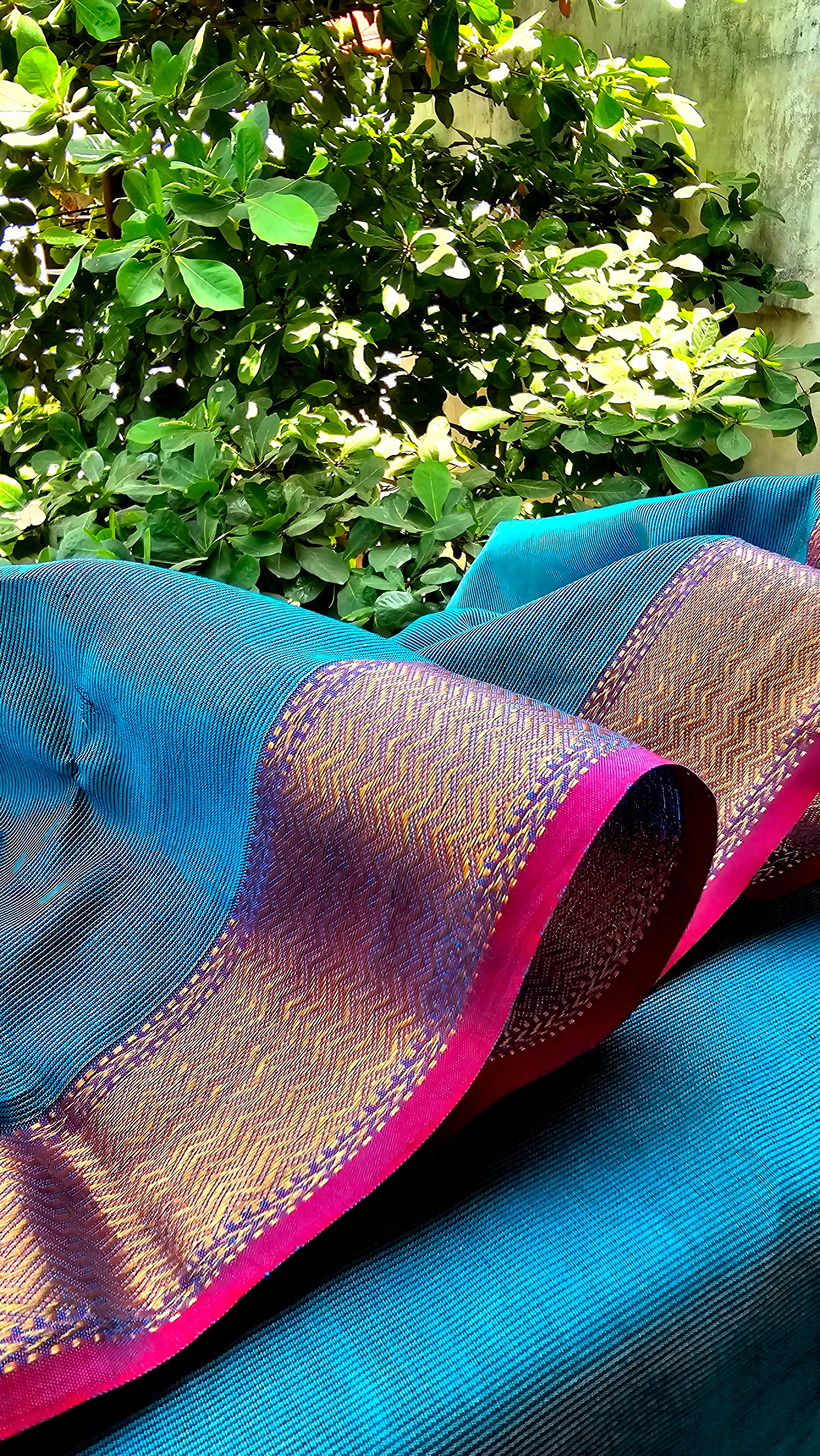 Golden Threads in Blue: Explore Our Tissue Fabrics with Gold & Rani Pink Borders