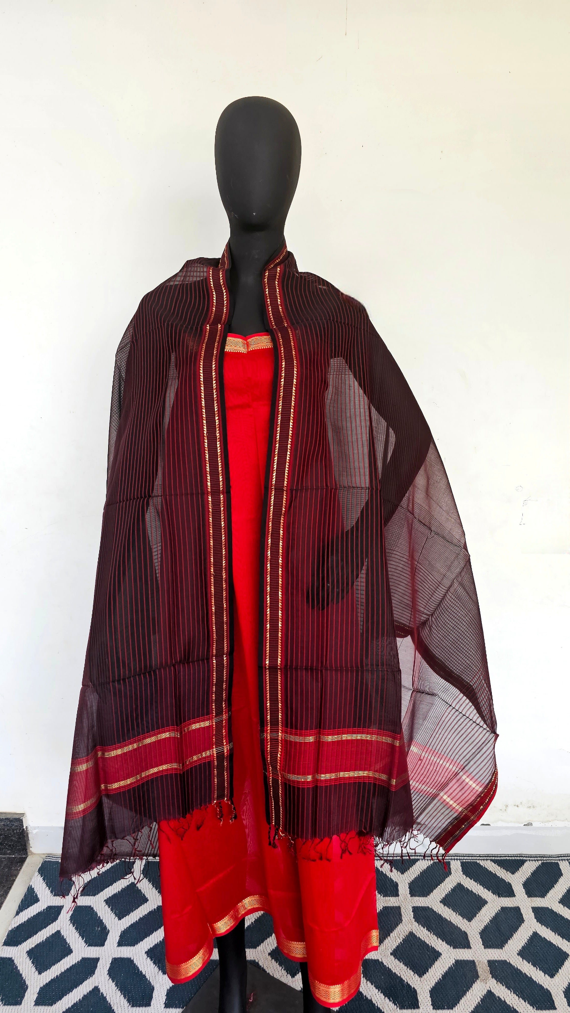 Black & Red Bliss: Top & Dupatta Delights – Weave Your Wardrobe with a Dash of Playfulness!