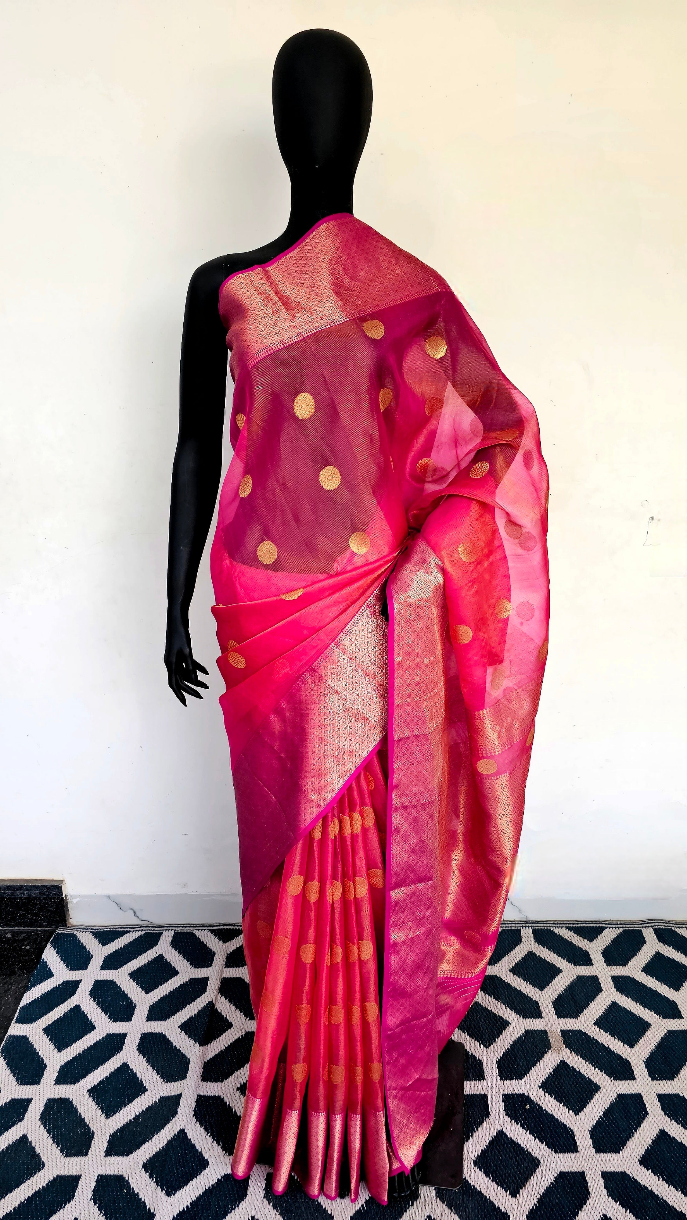 Regal Rani Pink Saree: Weaving the Beauty of Gold Tissue Organza, Gold Butas, and Jaala Palla.