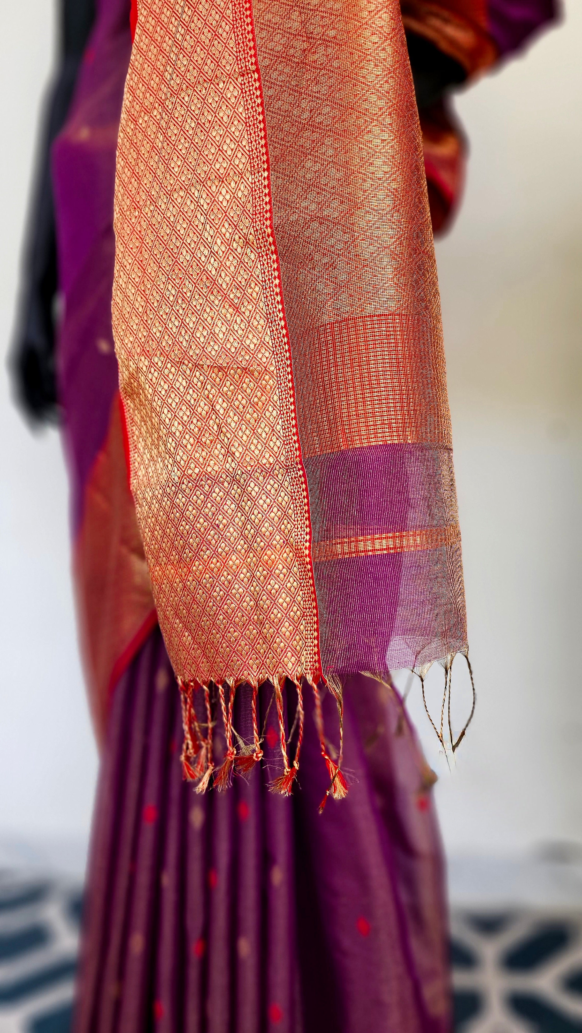 Luxurious Gold Tissue Saree: Magenta Bliss with Red Accents