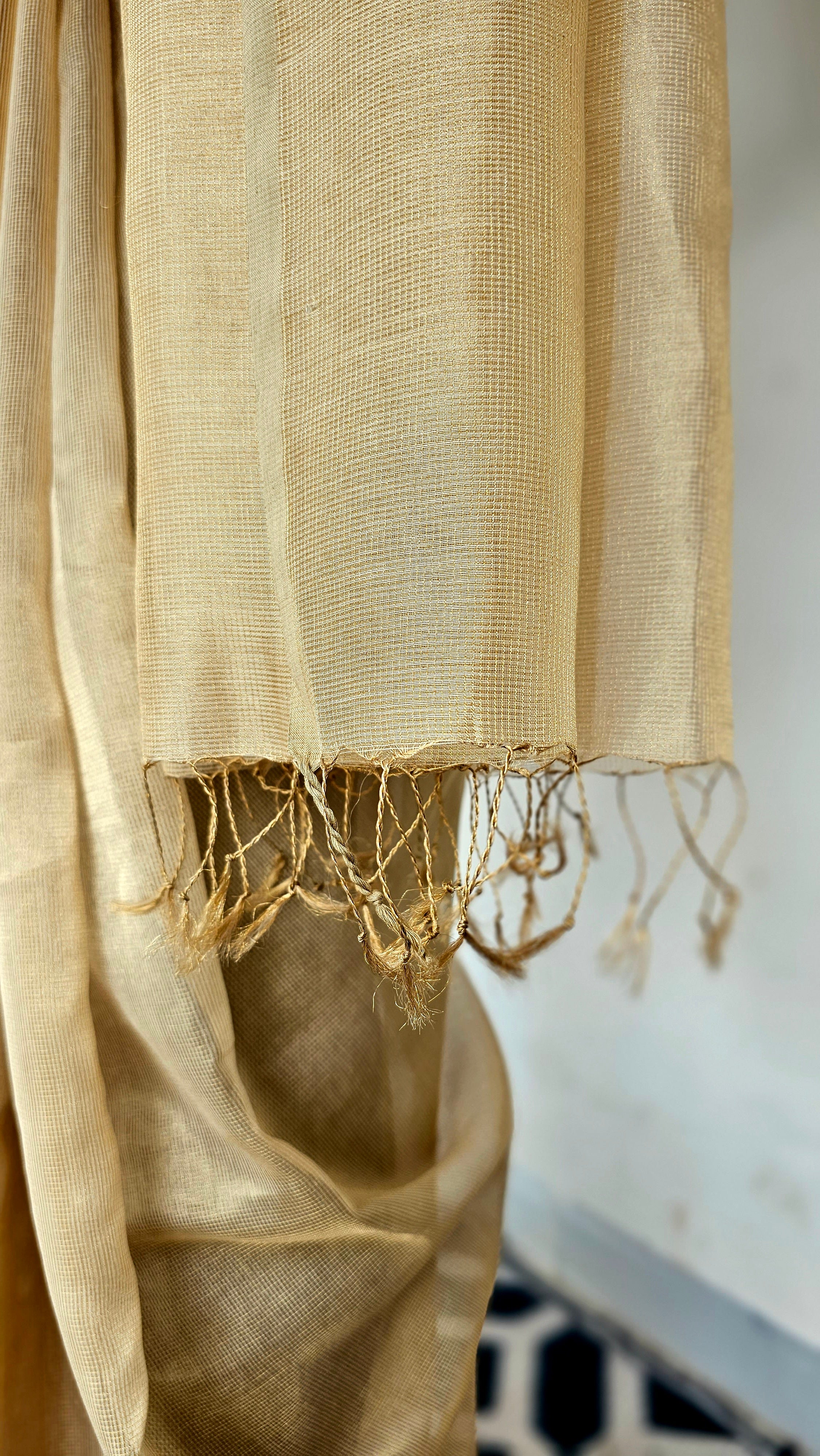 Golden Tissue Checks: Tailor Your Maheshwari Saree