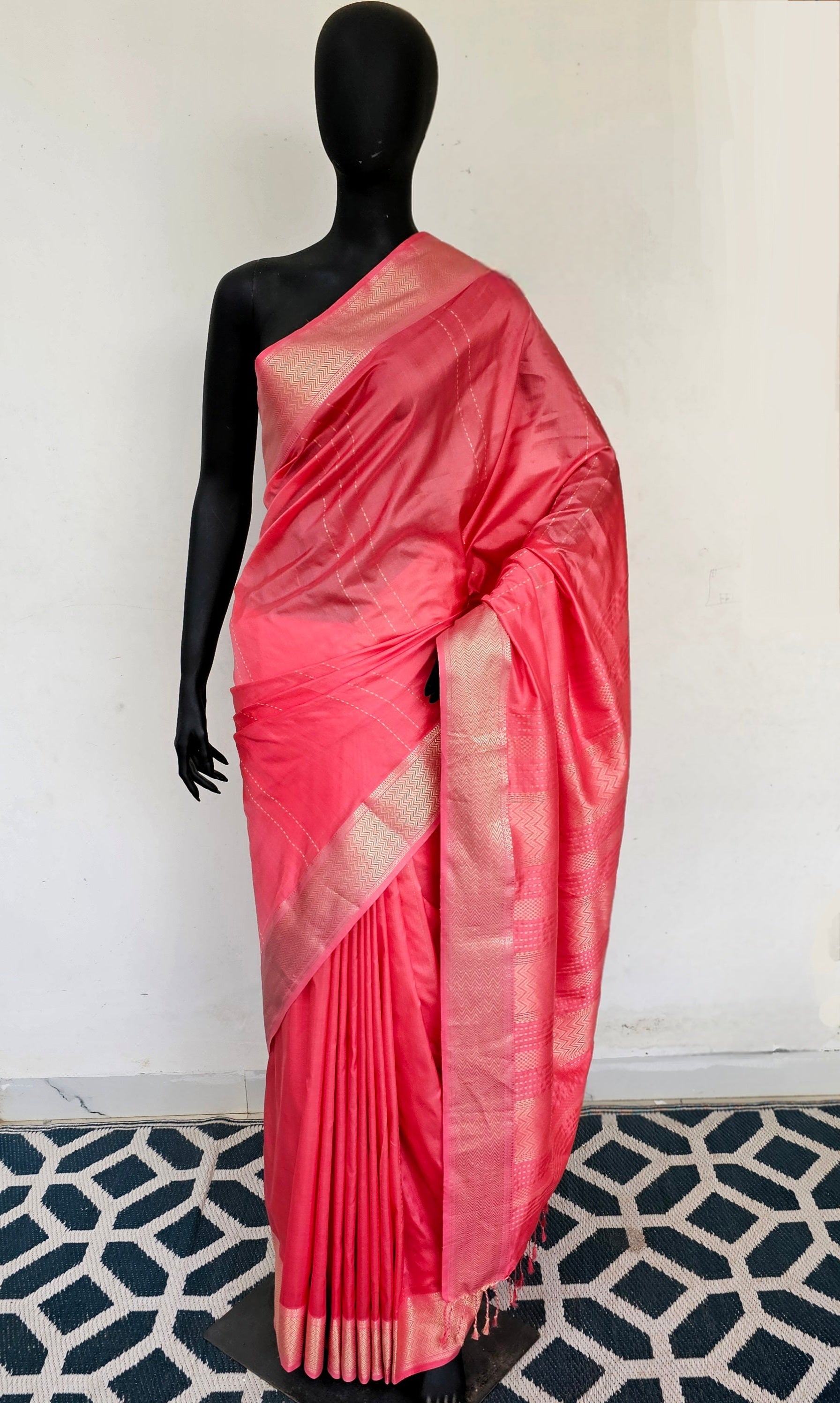 Silk×Silk Saree with Extra Weft Jaala Palla.