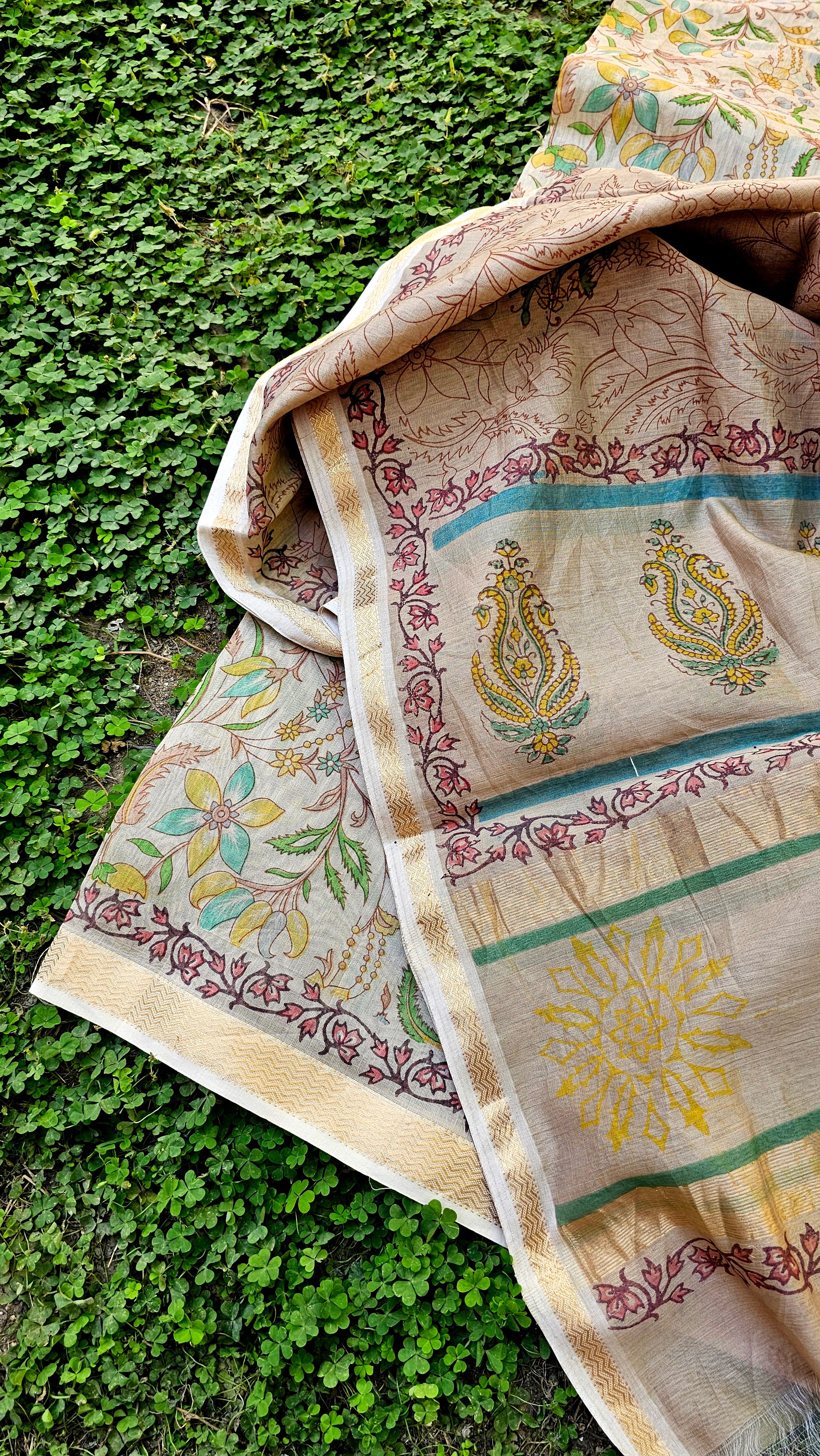 Top and Dupatta set with Hand Block prints and Gold Zari Borders.