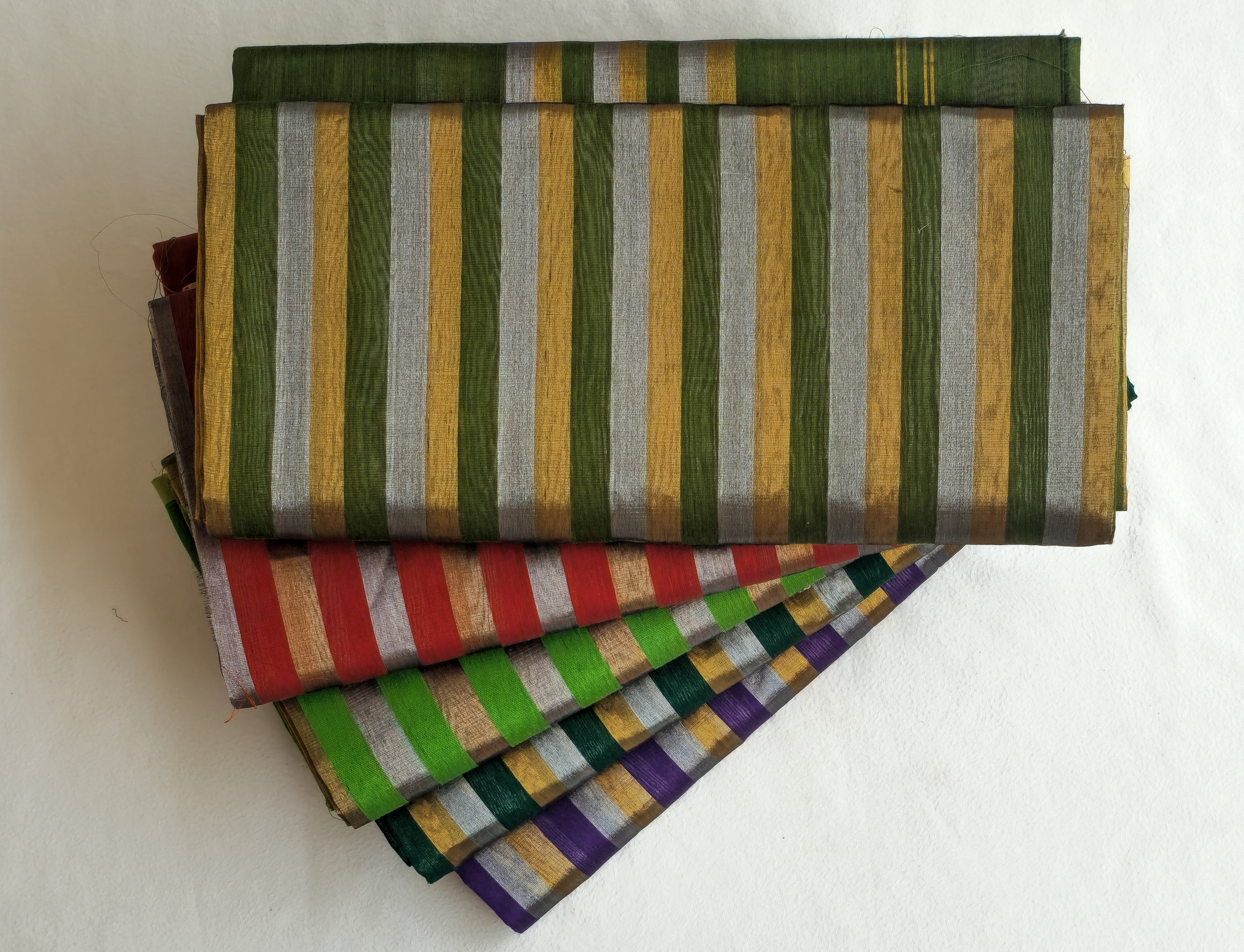 Maheshwari Handwoven silk/Cotton with top and Dupatta