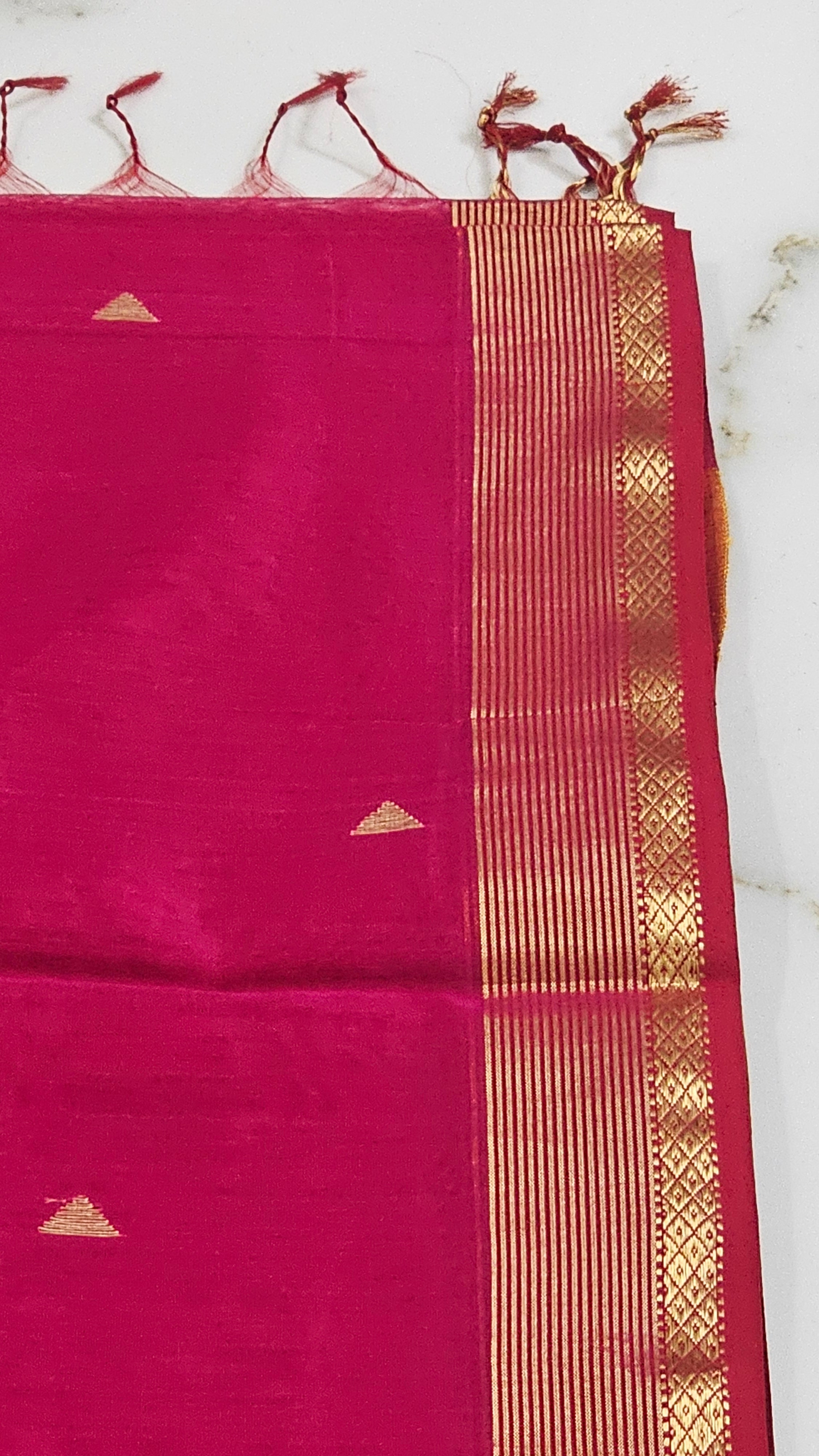 Maheshwari  Handwoven silk/Cotton butidar saree