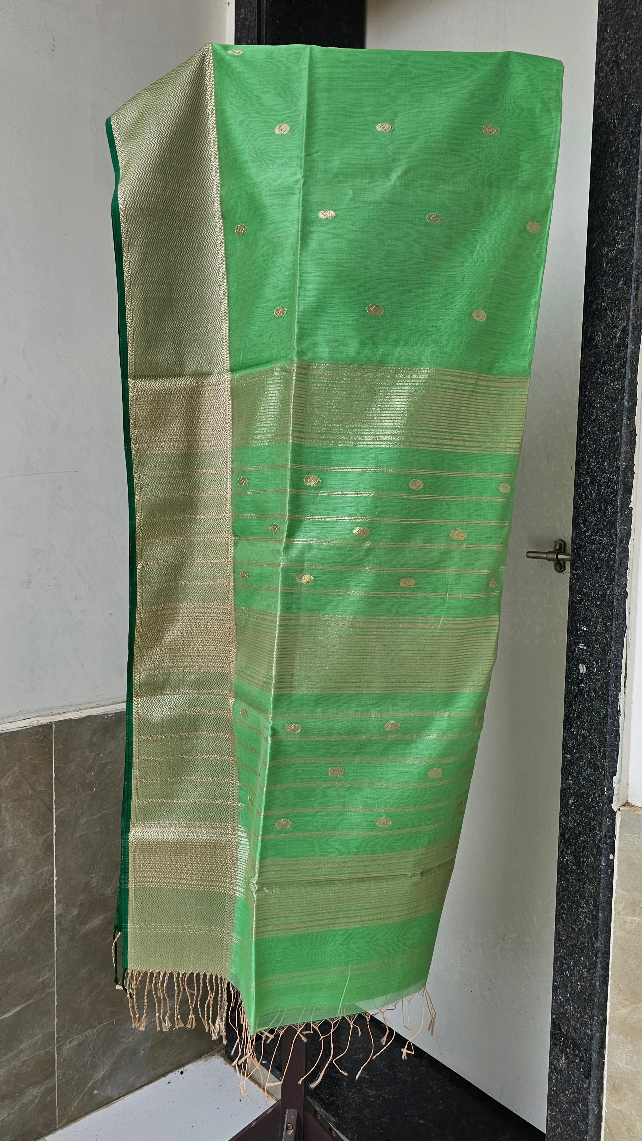 Botudar Resham  Borders maheshwari  Handwoven saree