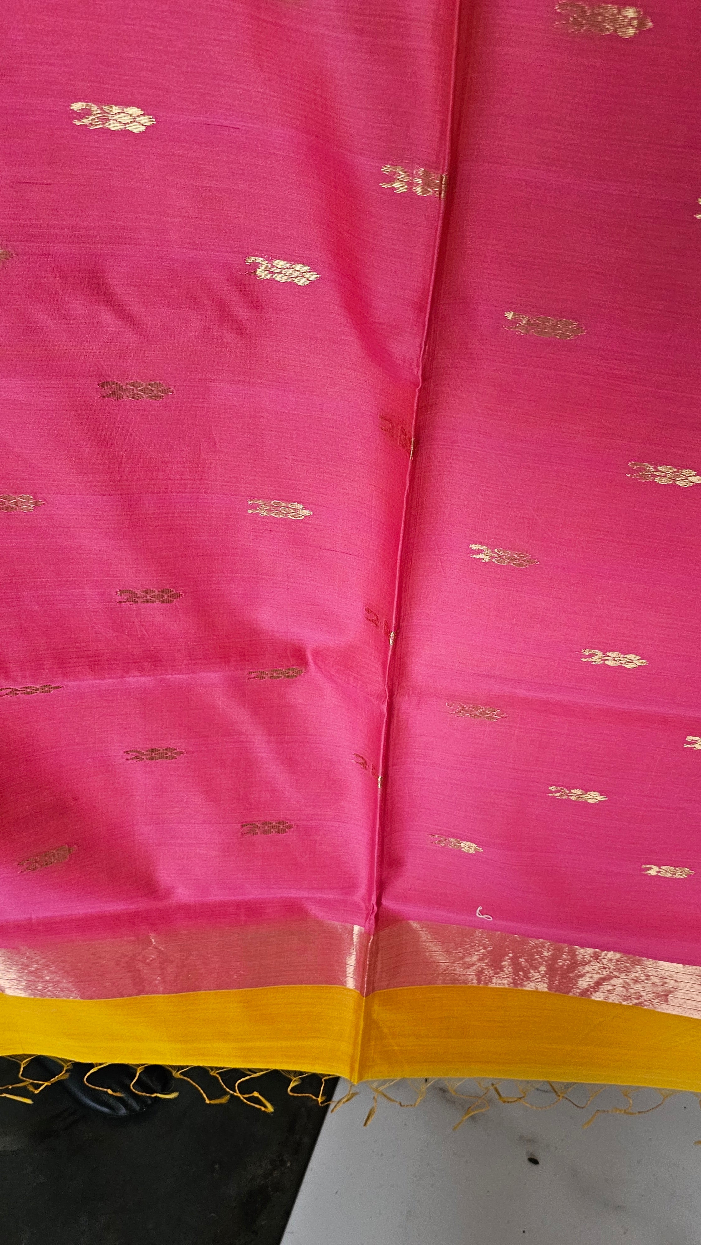 Maheshwari  Handwoven silkxcotton beautiful color combination butidar  6.2 mtrs with 1 mtrs blouse  saree