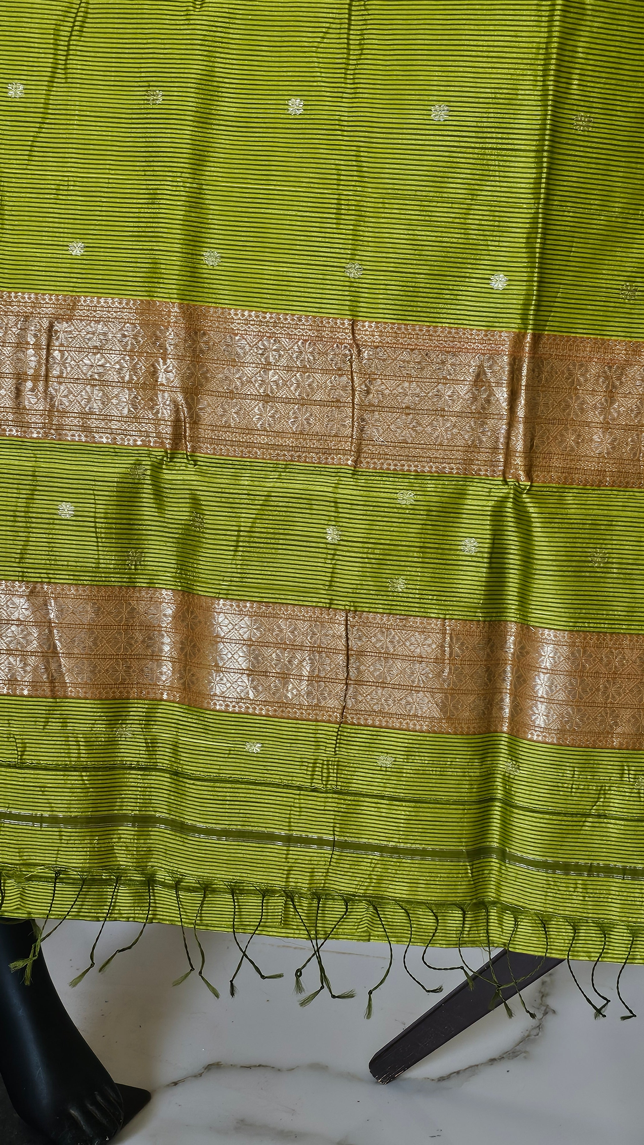 SilkXsilk 4 paddel maheshwari  Handwoven  indori saree 6.2 mtrs length with 1 mtr blouse