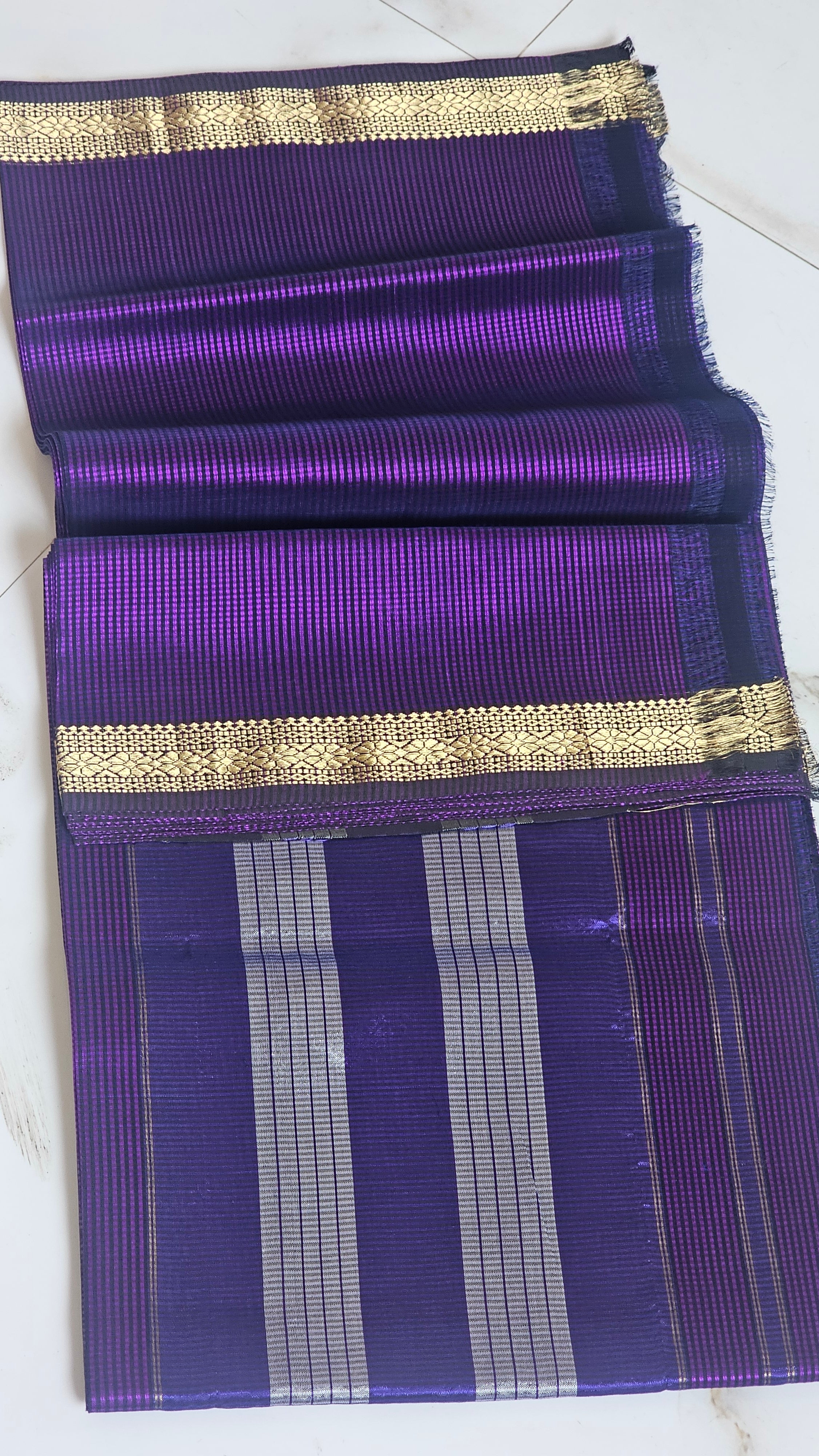 75%silk,  25% cotton maheshwari  Handwoven  garbh reshami saree 6.2 mtrs length  with 1 mtr blouse parpal color