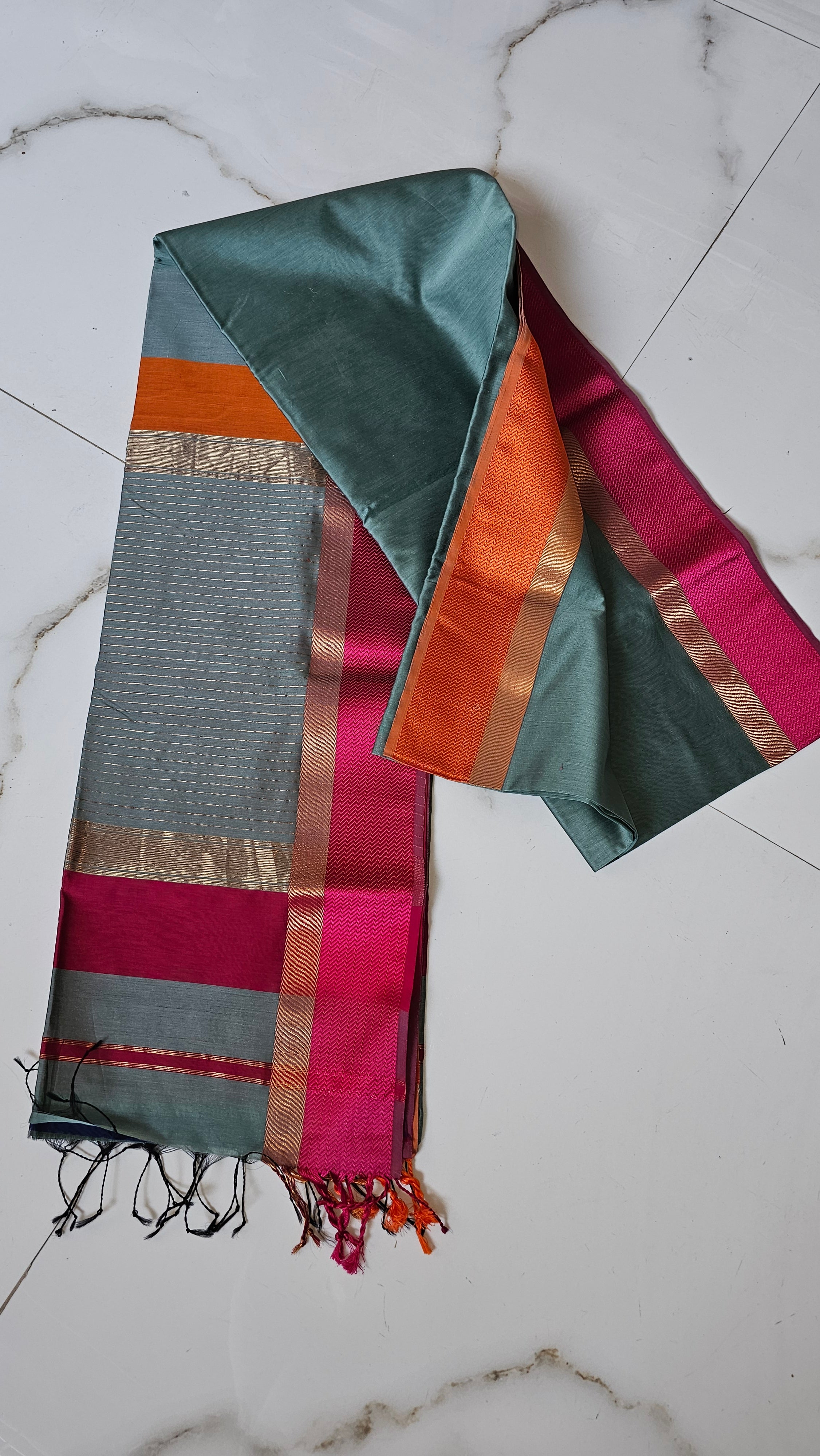 Ganga jamuna Maheshwari saree Silk/Cotton  6.2 mtrs length  with 1 mtrs blouse