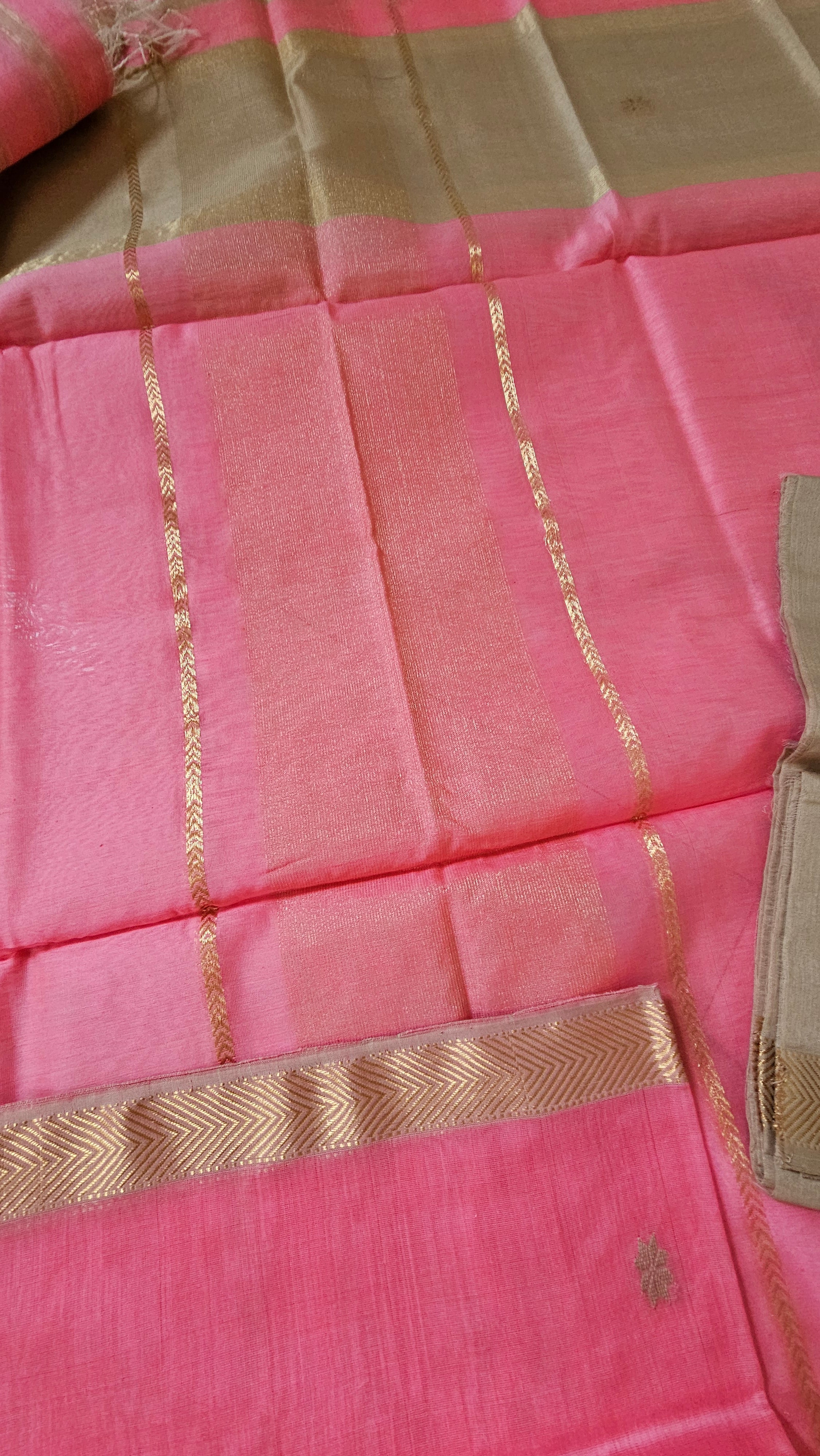 Silk/cotton three piece suit set 2.5 mtrs top, 2.5 mtrs Dupatta, 2.5 mtrs Bottom pink Resham buti and Gold Jari buti