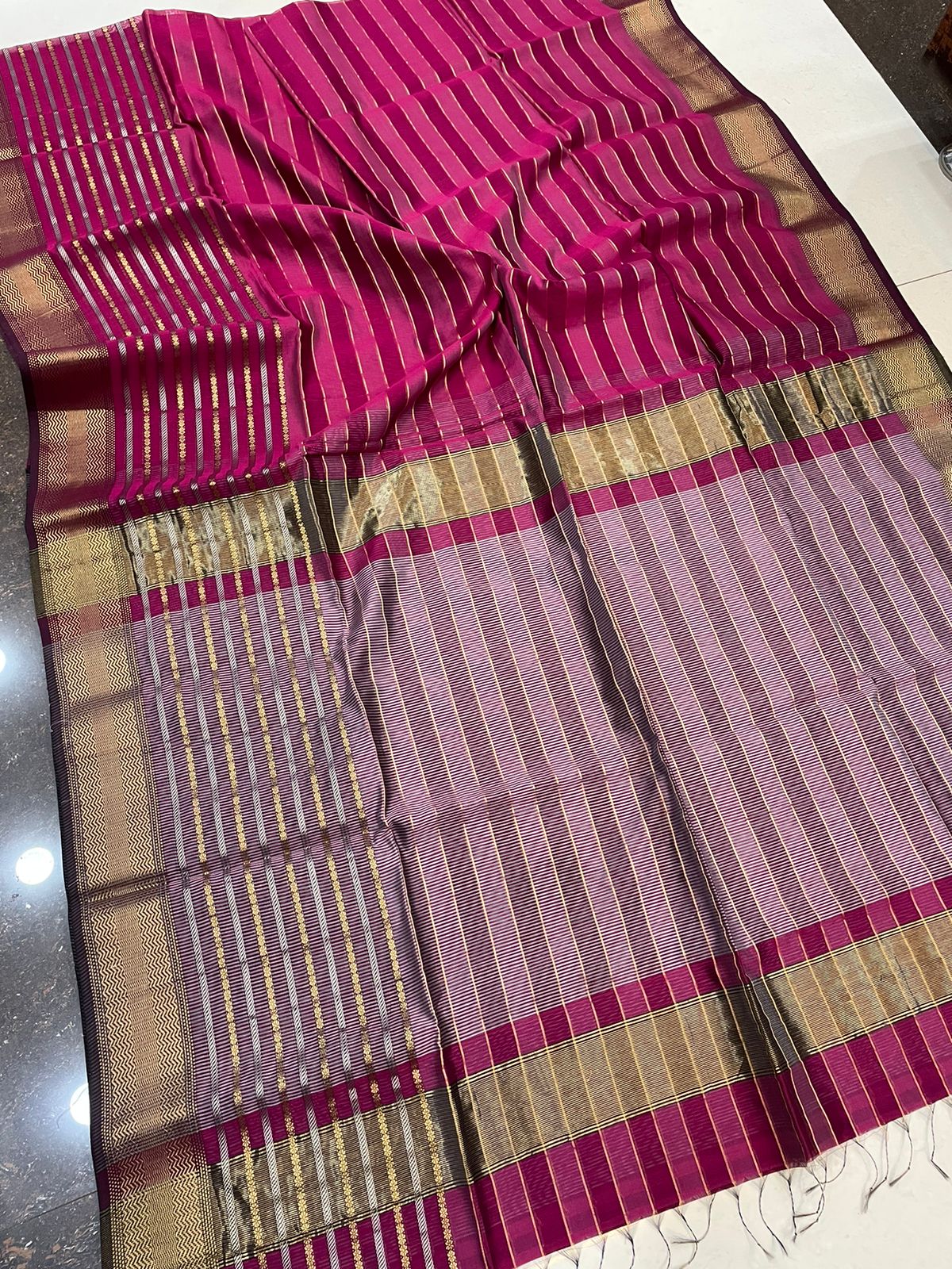 Silk/cotton Narmada  lehar Borders with star line stripes 6.2 mtrs with 1 mtr blouse rani pink