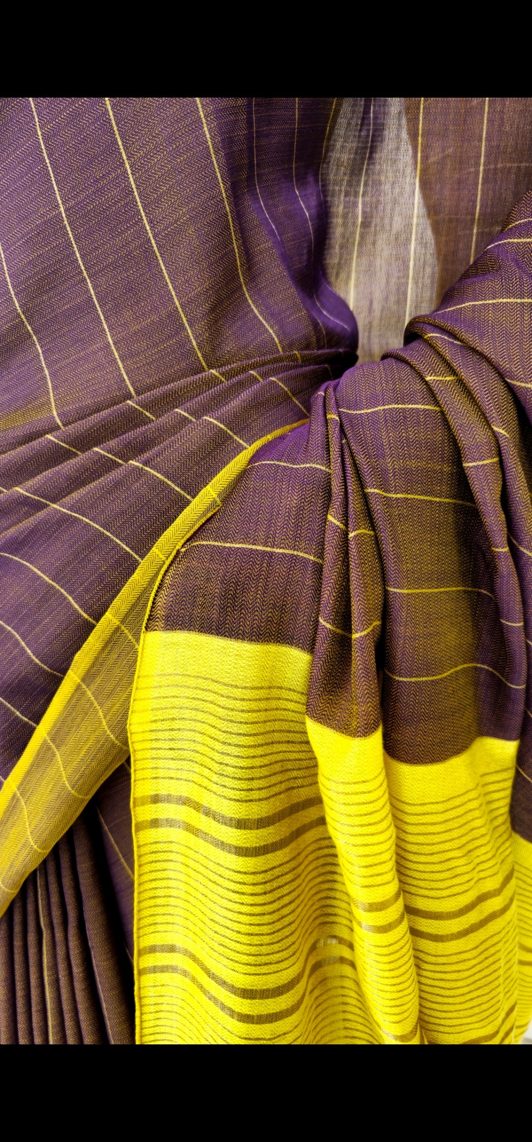 4 Pedal Weaving Cotton × Cotton Saree from Handlooms of Maheshwar.