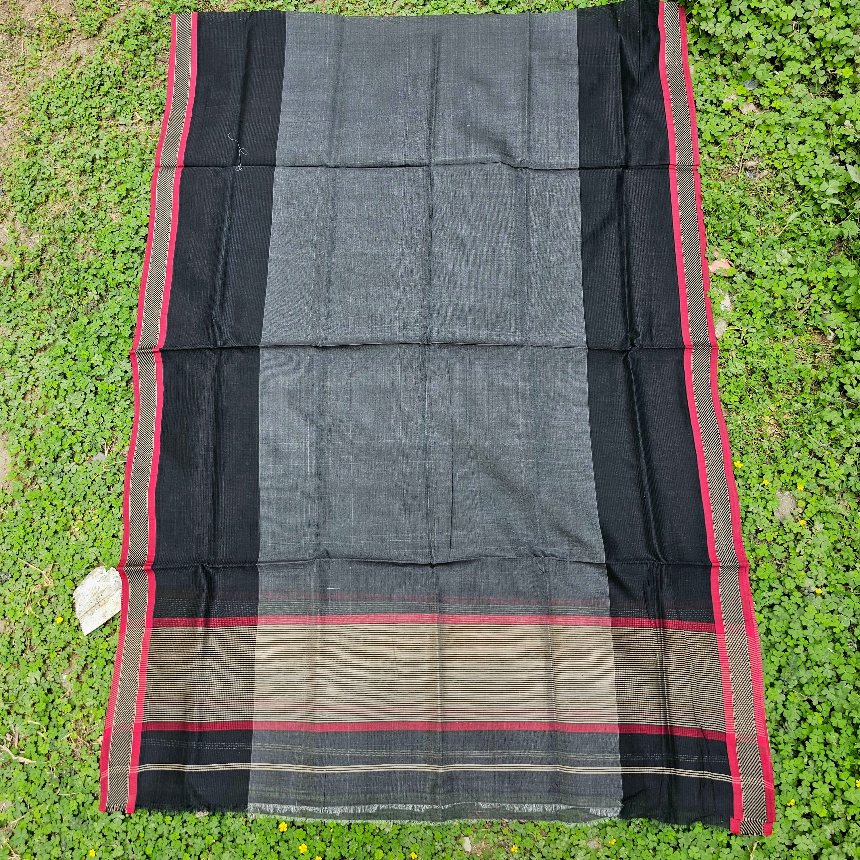 Dupatta with Contrast Borders.