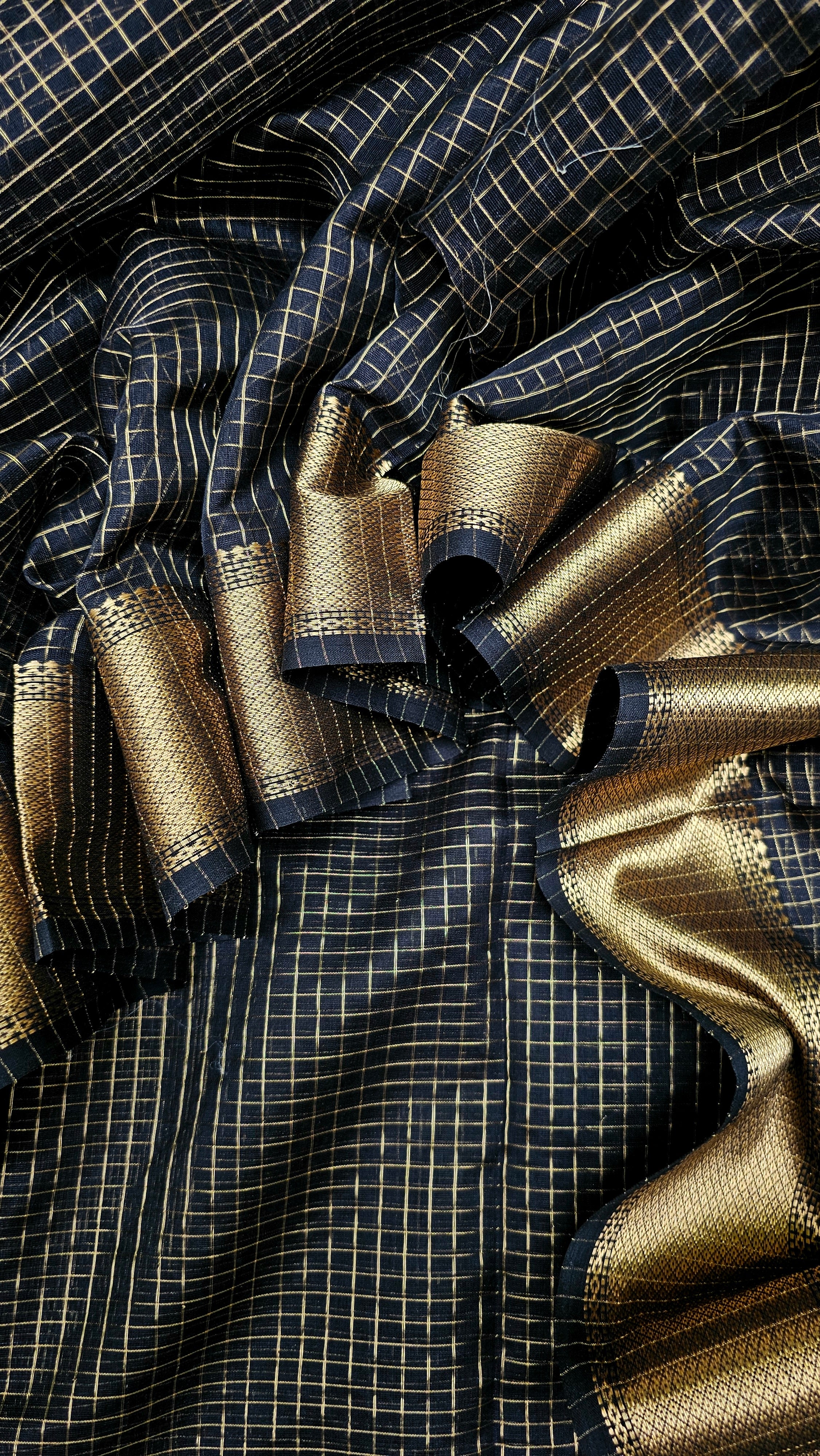 10×1 Gold Zari Checks Saree.